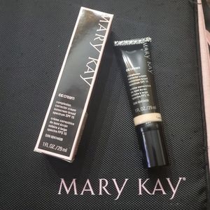 Mary kay cc cream very light